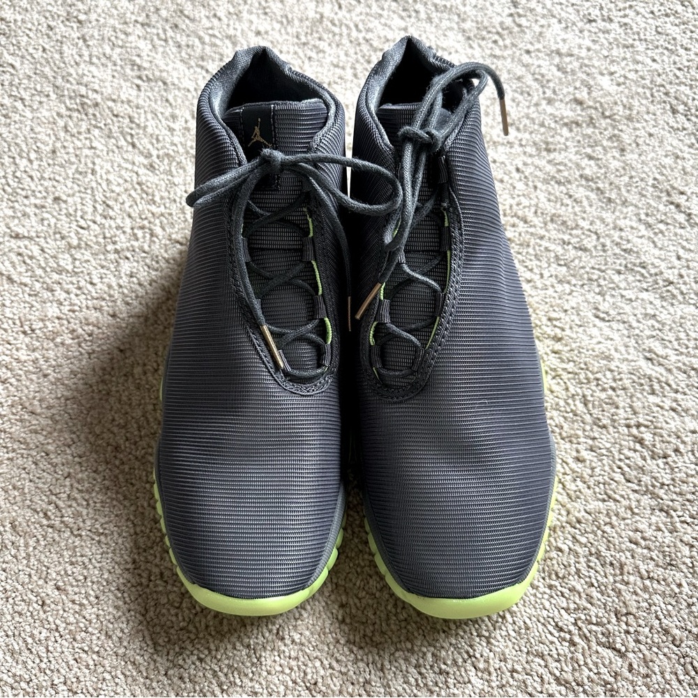 NIKE AIR JORDAN FUTURE DARK GREY